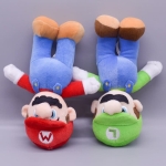 Luigi pluche wit en groene outfit Mario pluche Materiaal: Katoen